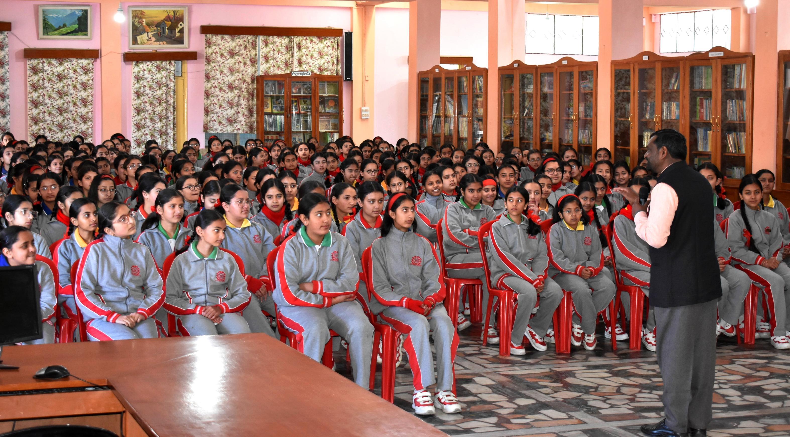 STUDENTS ORIENTATION