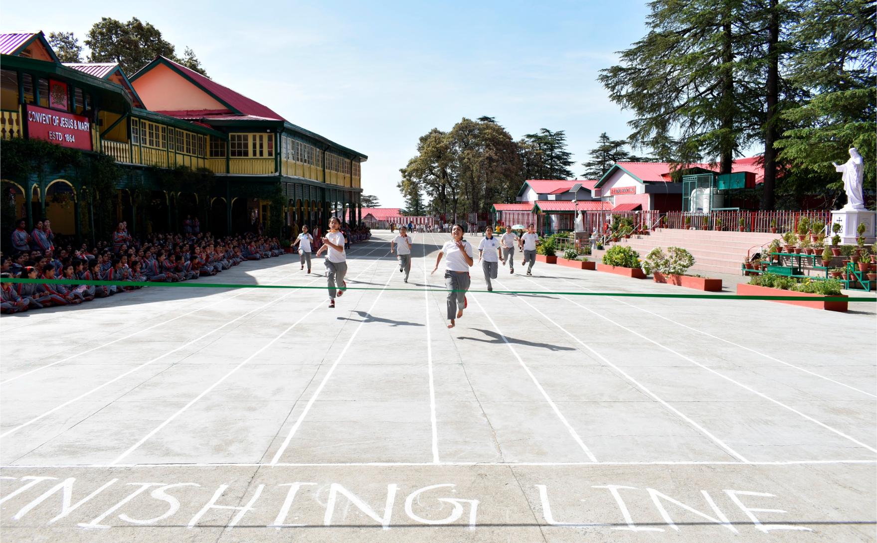 INTER-HOUSE 100 M RACE (CLASSES VI–XII)