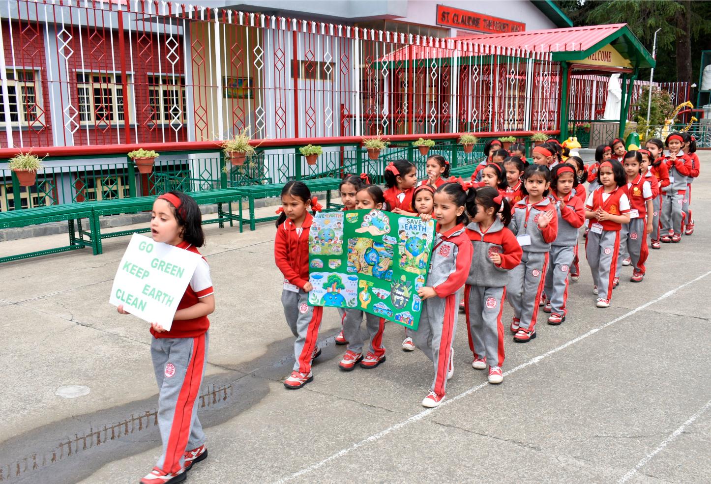 POSTER PARADE FOR KINDERGARTEN